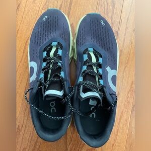 ON Men Running Sneaker - CloudMonster size 12